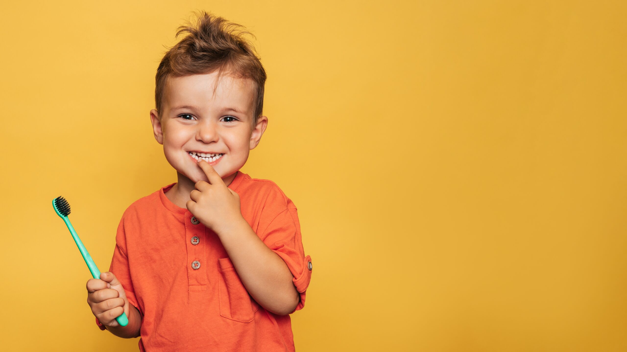 Daytime Teeth Grinding in Kids: Signs, Causes & Solutions
